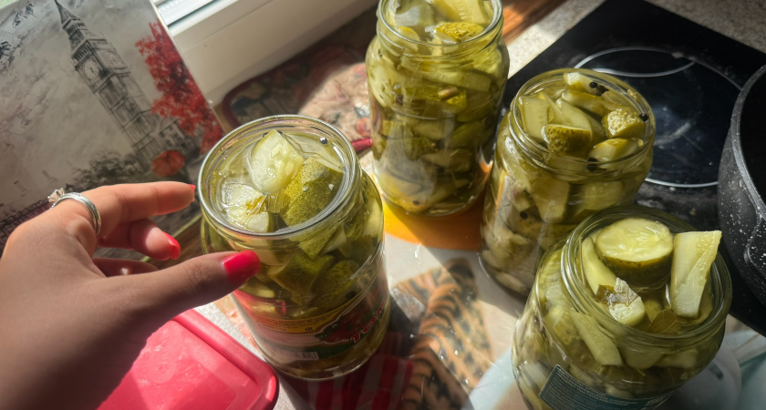 Салат из огурцов по-эстонски «Тервис»: муж сначала не поверил, что можно огурцы варить, а теперь хрумкает за обе щечки - готовлю на зиму 