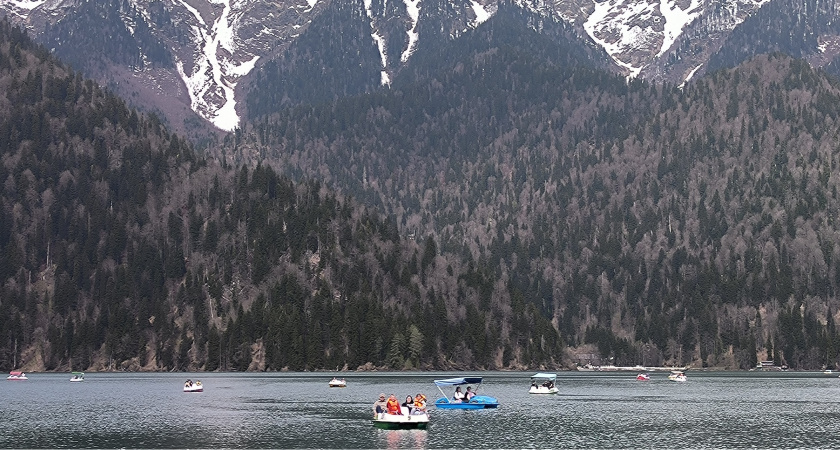 "Типичная разводка": россиянин приехал в Абхазию и разочаровался после первой экскурсии — врут на каждом шагу