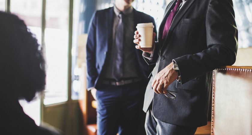 Всегда бегите от людей, которые просят эти 7 вещей: они истощают вашу душу