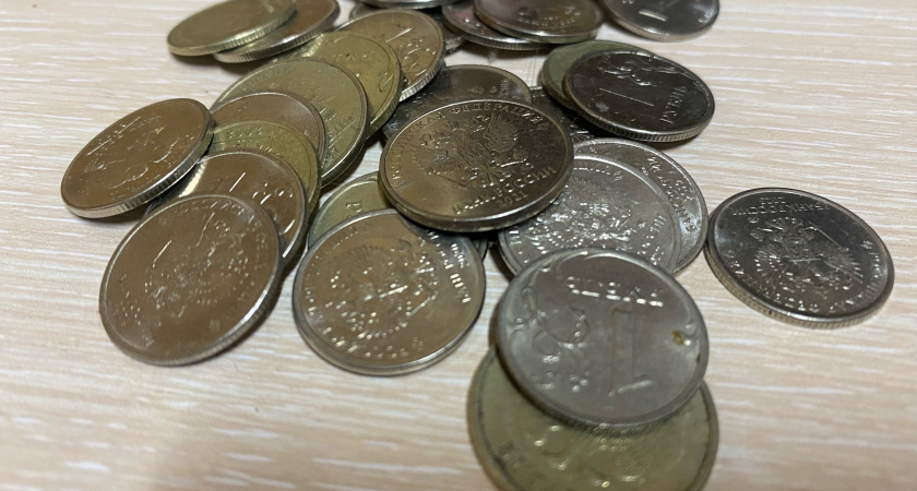 В 1984 году мама внесла 500 рублей на мою сберкнижку к моему 18-летию: сегодня пошла в Сбербанк, узнать, сколько мне сегодня причитается