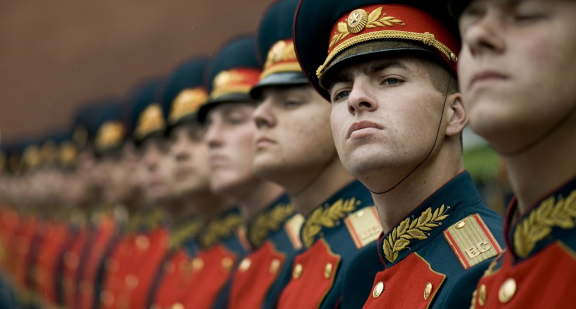 Сколько человек во взводе, роте, полку, армии и так далее: объясняю на пальцах - сам не знал этого раньше