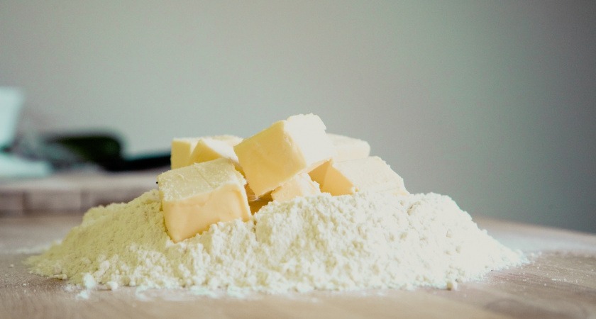 Растет как на дрожжах: Знакомый шеф-повал раскрыл способ закладки соды в кефир для теста – пеку каждый день