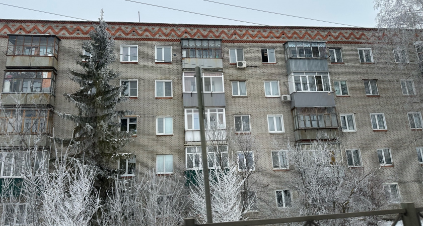 Что сказали американцы при виде наших хрущёвок: мы над хрущёвками в 42 кв.м. смеемся, а студиями на 12 кв. хвастаемся - а зря