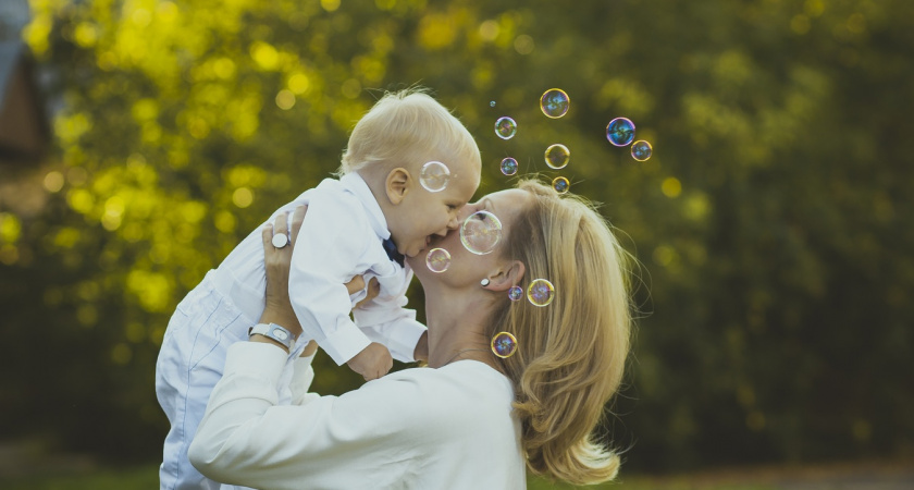 Редкое и очень красивое мужское имя, в переводе означает «Божий дар»: назовите так сына и подарите ему успех на целый век