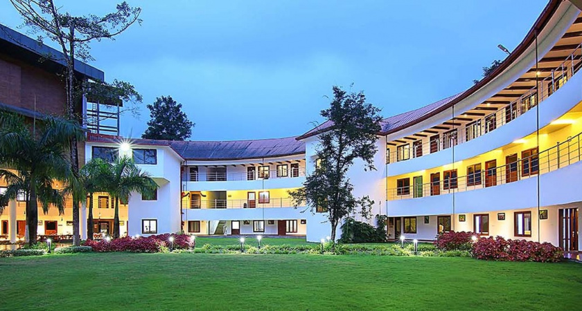 8 бюджетных санаториев на ноябрь–декабрь: пока соседи укутываются в плед, мы летим отдыхать в СПА