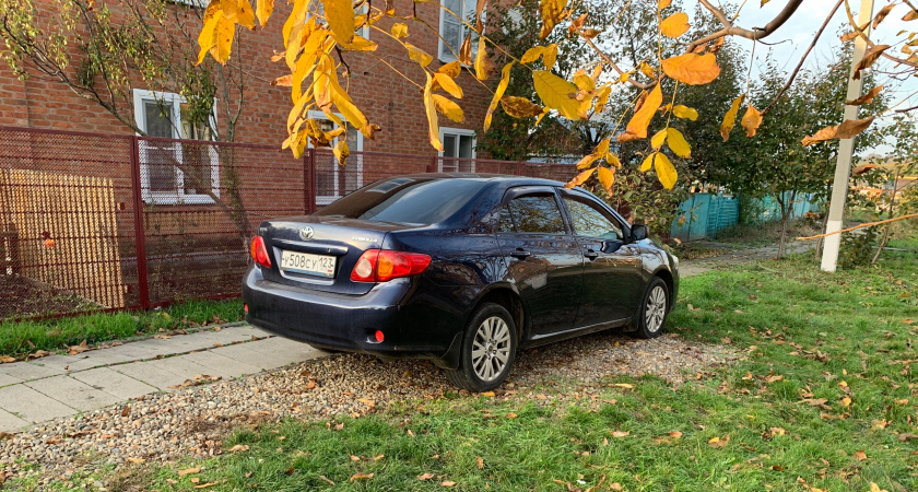 В Рязагордуме кипят споры о повторных штрафах за парковку на газонах