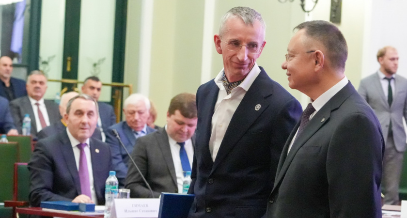 Руководители и сотрудники ГК «Зелёный сад - наш дом» получили награды от министра строительства и ЖКХ России Ирека Файзуллина