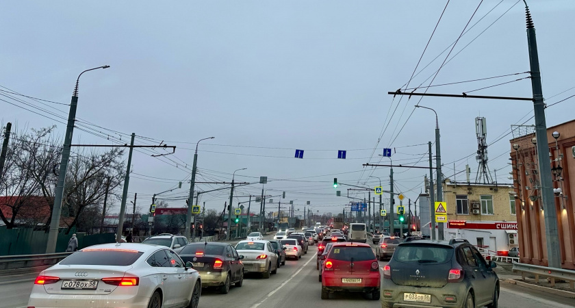 Приходят ли штрафы за проезд на желтый сигнал светофора - стоит знать каждому водителю