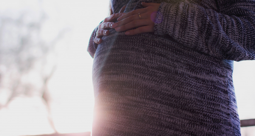 Можно ли посещать похороны при беременности — отвечает врач-акушер-гениколог Севиндж Исмаилзаде