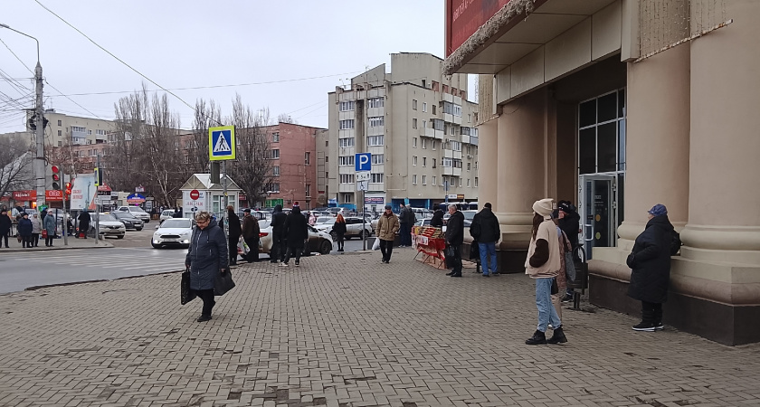 Туристы подобного не оценят: как неработающий лифт надземного перехода у Центрального автовокзала портит облик Рязани