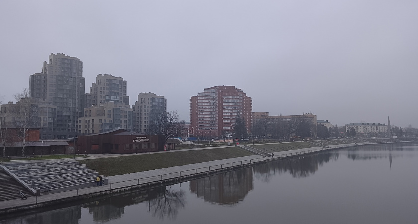 Едкий запах проник в мкр. Строитель: рязанцы боятся за свое здоровье после каждого выхода на улицу