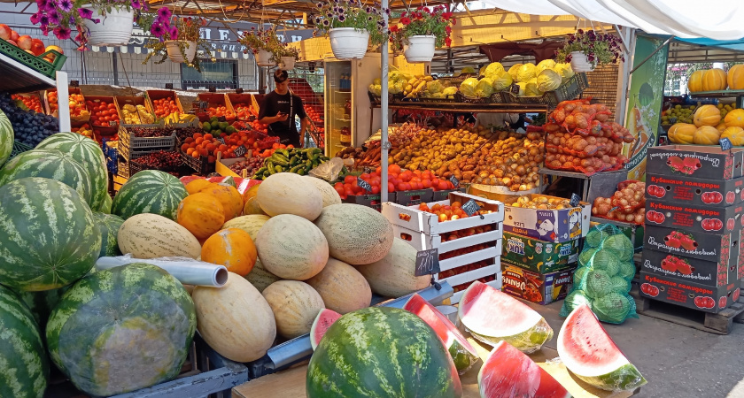 Бесконтрольная торговля в Рязани: почему местные власти не обращают внимание на торговые ряды по ул. Гоголя