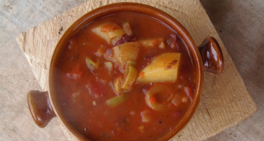 Как приготовить гуляш, который тает во рту: 5 ошибок, из-за которых мясо становится «резиновым»