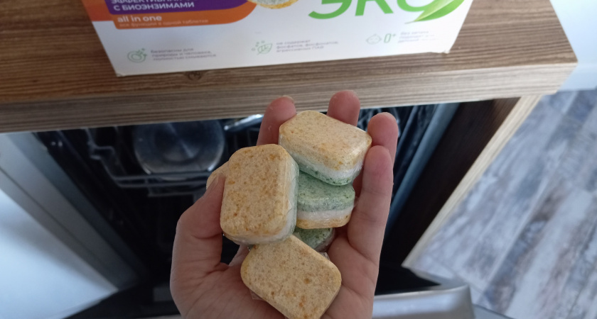 Подруга упаковками скупает капсулы для посудомойки: узнала хитрый трюк и теперь делаю только так - бед в доме не знаю 