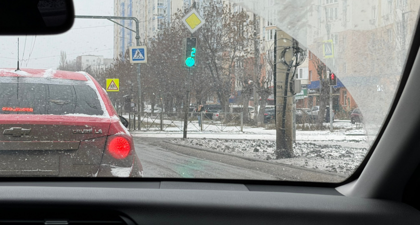 Щетки дворников больше не обмерзают, хорошо чистят и не оставляют полосок: делюсь рабочим методом