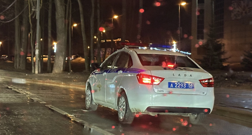 Под Рязанью на трассе столкнулись легковая машина и трактор