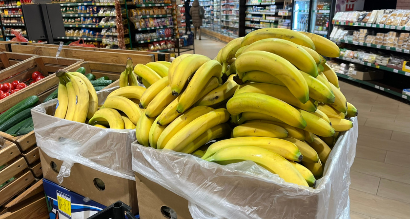 Зачем продавцы из "Магнита" и "Пятерочки" забирают себе домой маленькие пакетики из ящиков с бананами