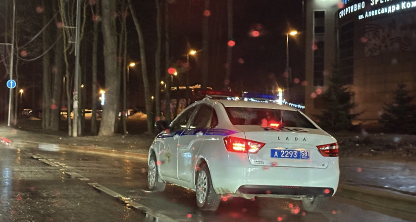 В Дядькове машину вынесло на встречку