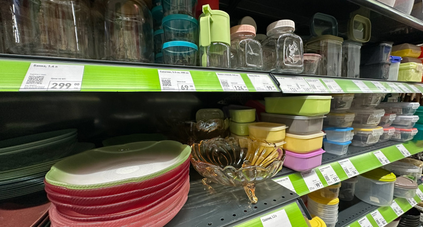 Прошла всего полмагазина в «Фикс Прайс», а корзина почти полная: не смогла пройти мимо стеклянного салатника за 350 руб - что купила еще