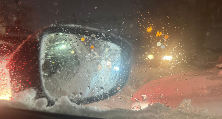 Врачи «скорой» приняли роды у 19-летней рязанки в машине на улице Есенина