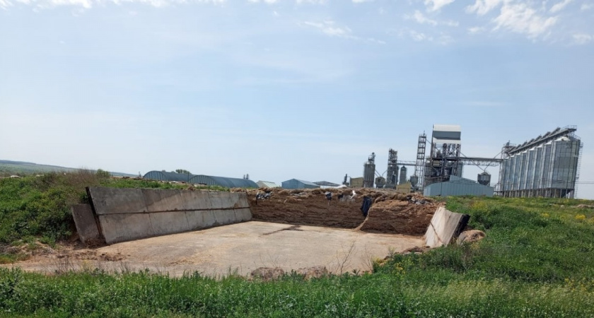 «Село высказалось против»: жители с. Истье недовольны строительством свинокомплекса