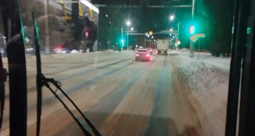 Автобус в Рязани сбил на скорости 41-летнюю женщину