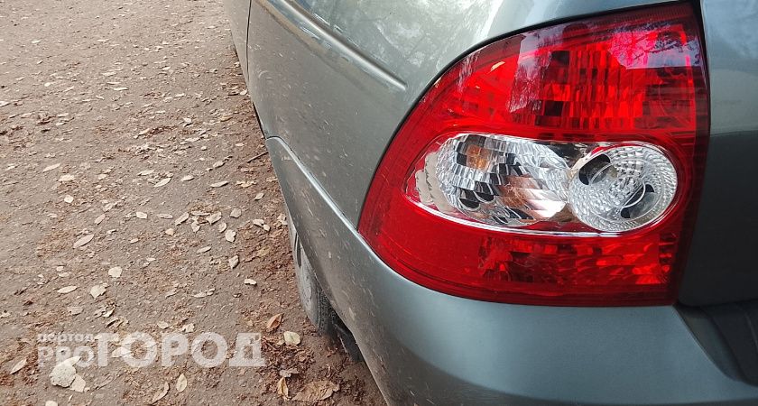 «Штрафы растут, а условий нет»: рязанцы спорят о наказаниях за парковку на газонах