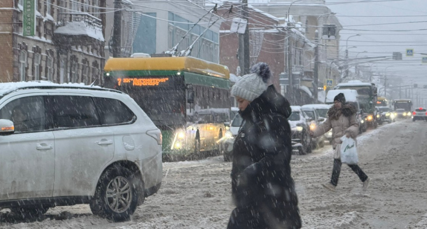 В Рязани уборка городских дорог от снега ведется в круглосуточном режиме