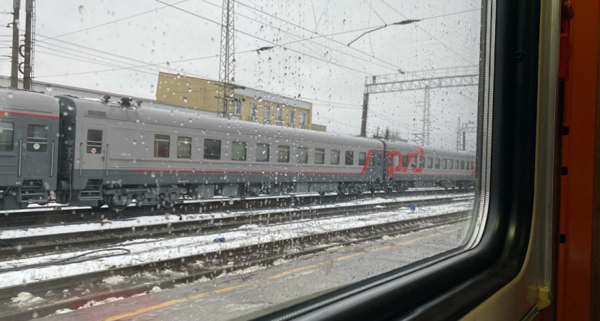 Пассажиры массово жалуются на задержки поездов в Рязани