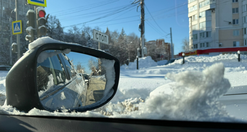 Трогаюсь только на второй «передаче» и вам советую: в каких случаях это просто спасение на дороге