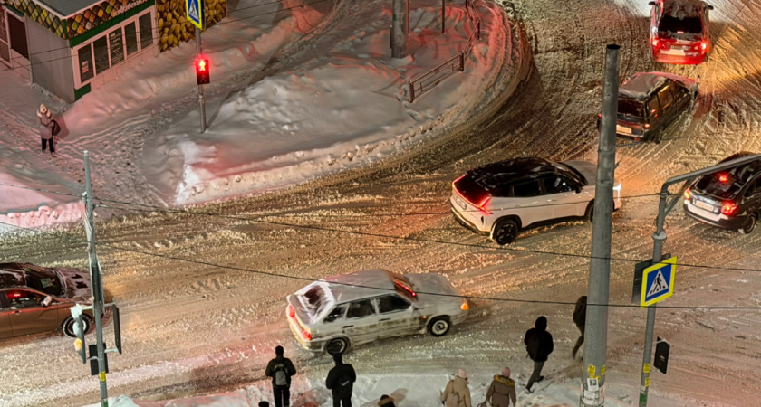 В Рязани из‑за уборки наледи перекрыли одну из улиц