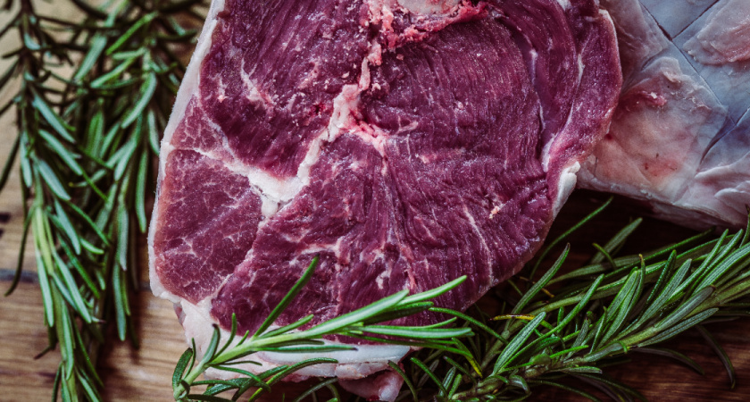 Онколог Дарья Кобец рассказала рязанцам, как чрезмерное потребление красного мяса, снеков и газировки могут вызывать рак 