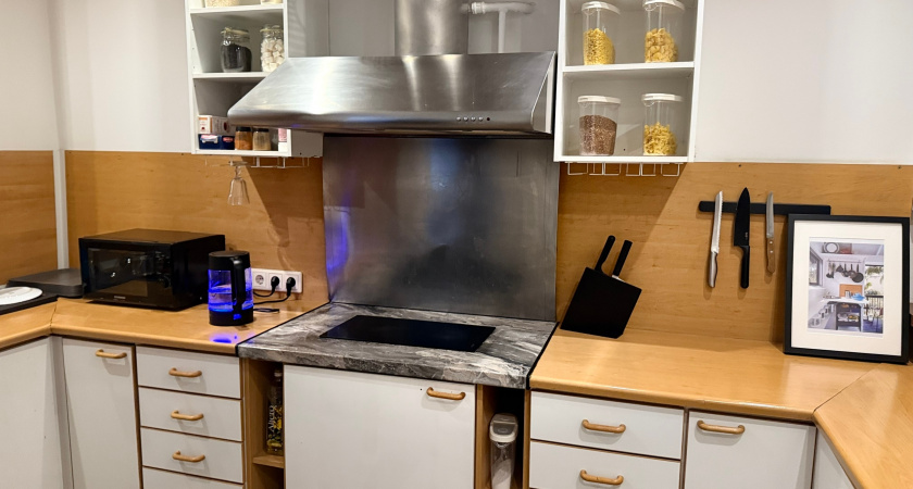 Деньги на ветер: 10 неразумных приобретений домохозяек - приносят проблемы и неудобства на кухне 