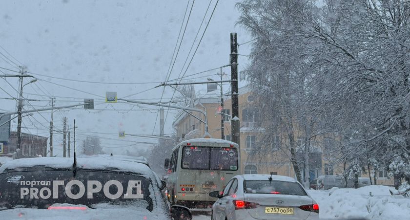 «Очень скользко»: рязанка пожаловалась на состояние Ряжской трассы, Минтранс пообещал посыпку