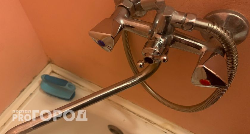 «Вода не доходит до 9 этажа»: рязанка пожаловалась на бездействие диспетчеров УК