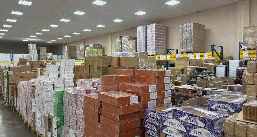 В Чижике скидки 50% на одежду и новинки от 199 рублей: зимняя мужская куртка за 1250 руб во всех размерах -  что еще нашла за бесценок