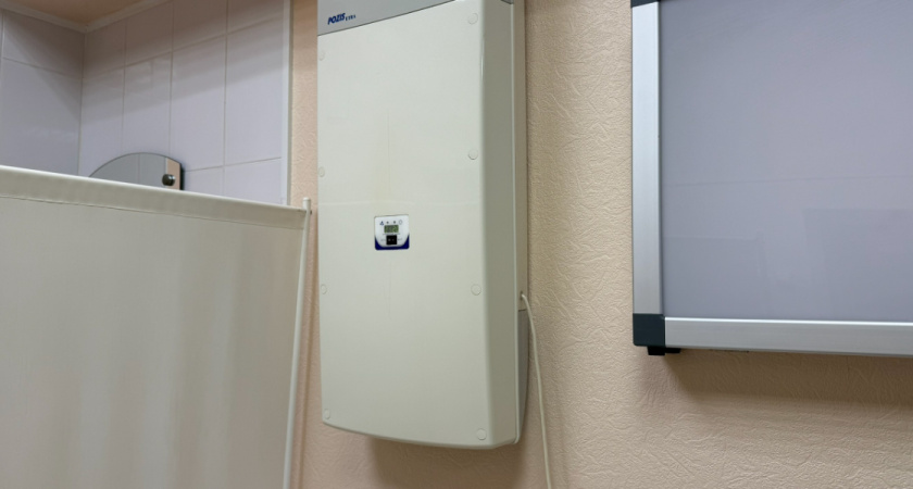 В рязанской детской поликлинике грудничков держат в куртках из-за мороза