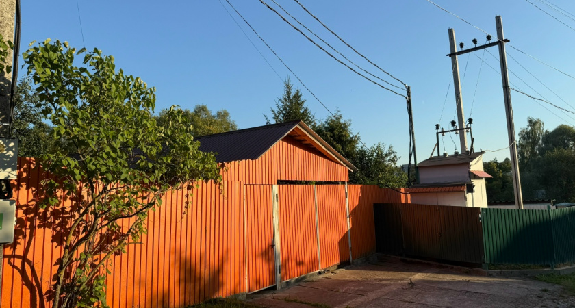 Вода больше не стоит на участке — простой материал работает как губка: попробовал и удивился