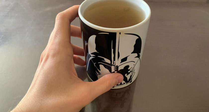 Чёрный чай можно сделать вдвое полезнее — нутрициолог назвала неожиданный ингредиент: это не лимон