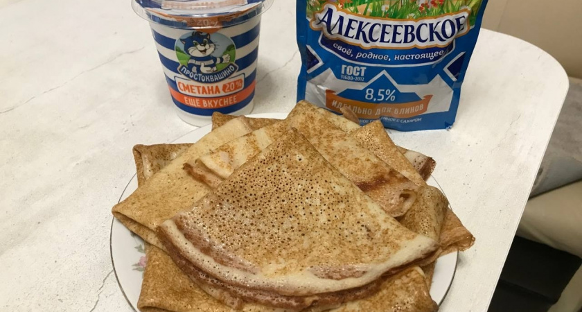 Добавила это в тесто — блины получились в идеальную дырочку: секрет оказался простым