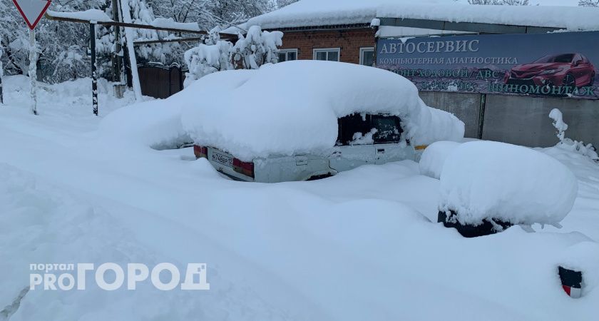 «Привет, травмпункты»: рязанцы пожаловались на уборку у остановки Стройкова