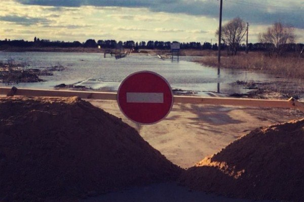 В Шиловском районе мост оказался под водой
