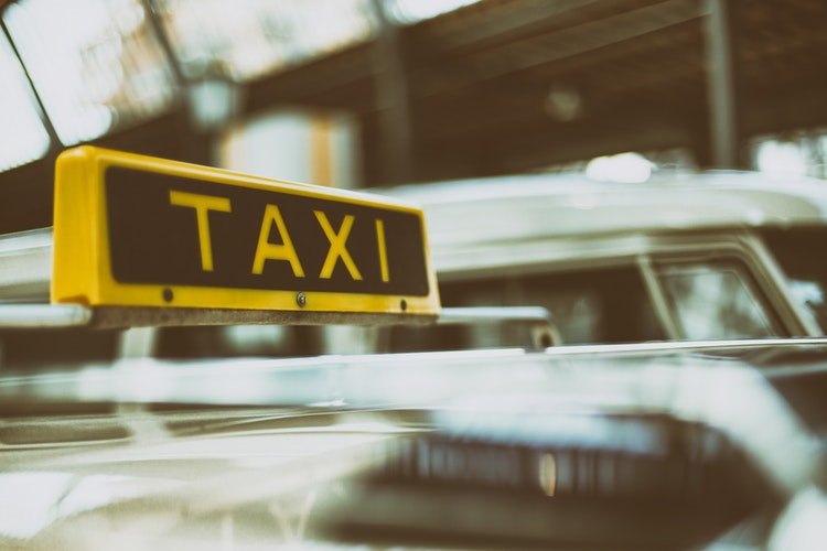 В такси "Максим" опровергли информацию о закрытии сервиса в Рязани