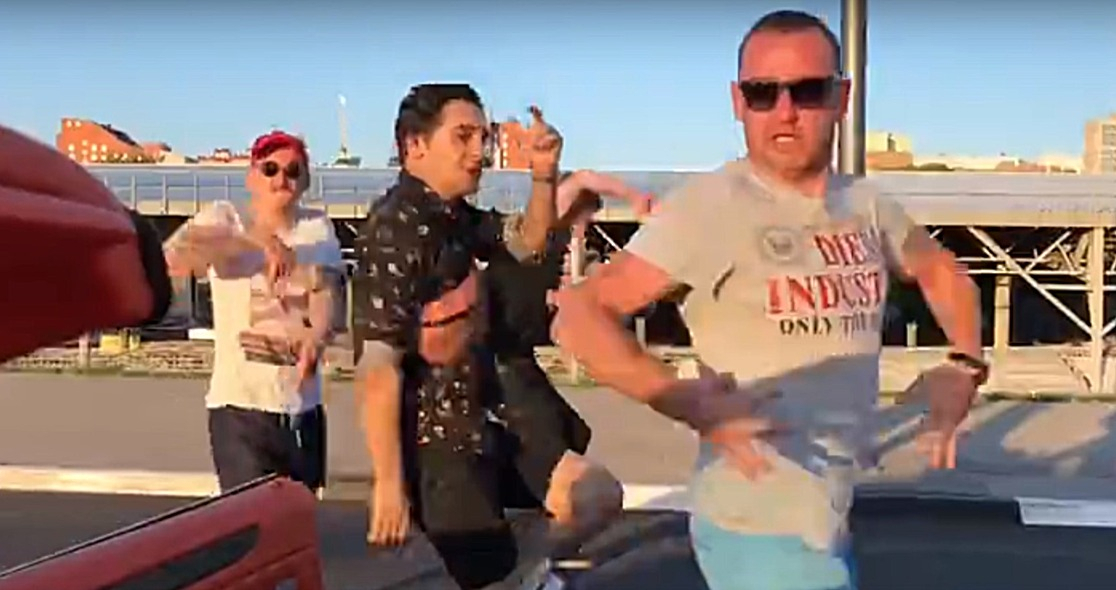 В полиции прокомментировали танцы на дороге в центре Рязани