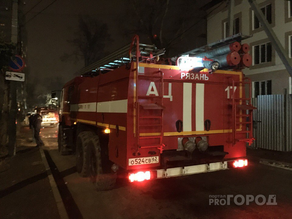 Во время пожара в жилом доме на улице Братиславской спасли человека