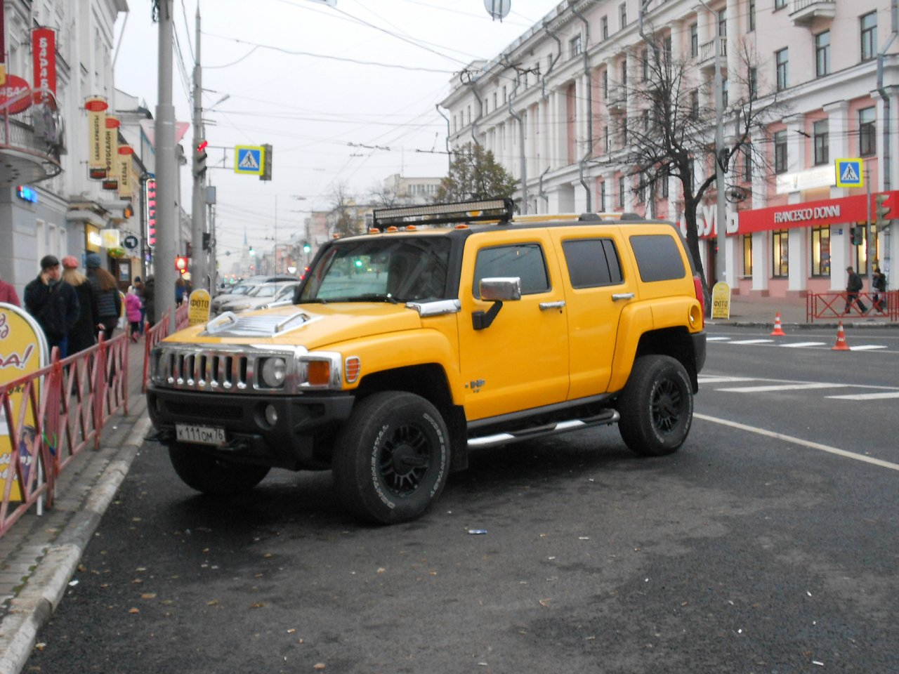 В Рязани на улице Новосёлов изменят правила парковки