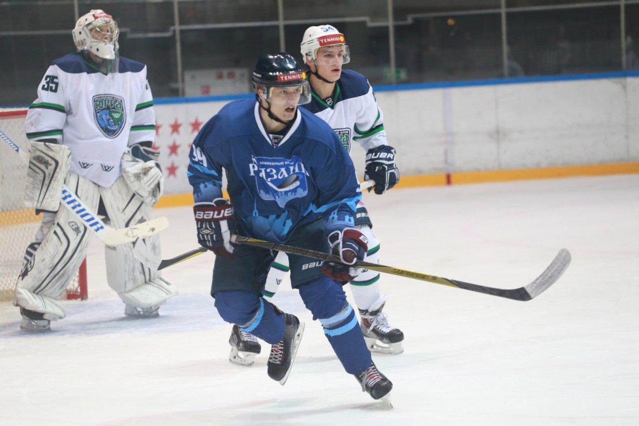 ХК "Рязань" на своем льду обыграл участника КХЛ прошлого сезона. Фото с матча