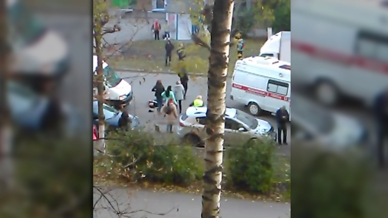 В Рязани на улице Крупской маршрутка сбила пешехода. Видео с места