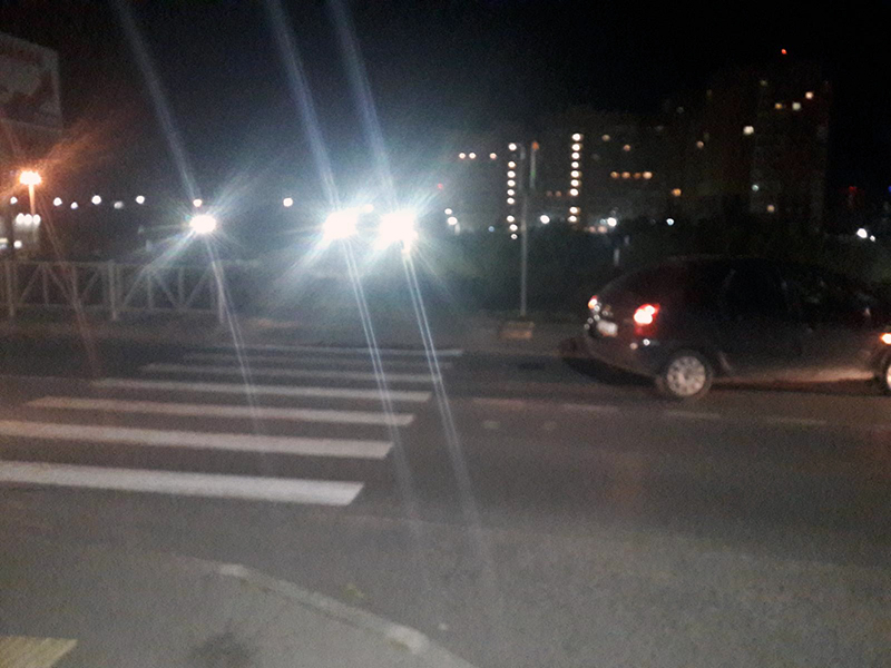На улице Крупской под колеса автомобиля попала 17-летняя девушка