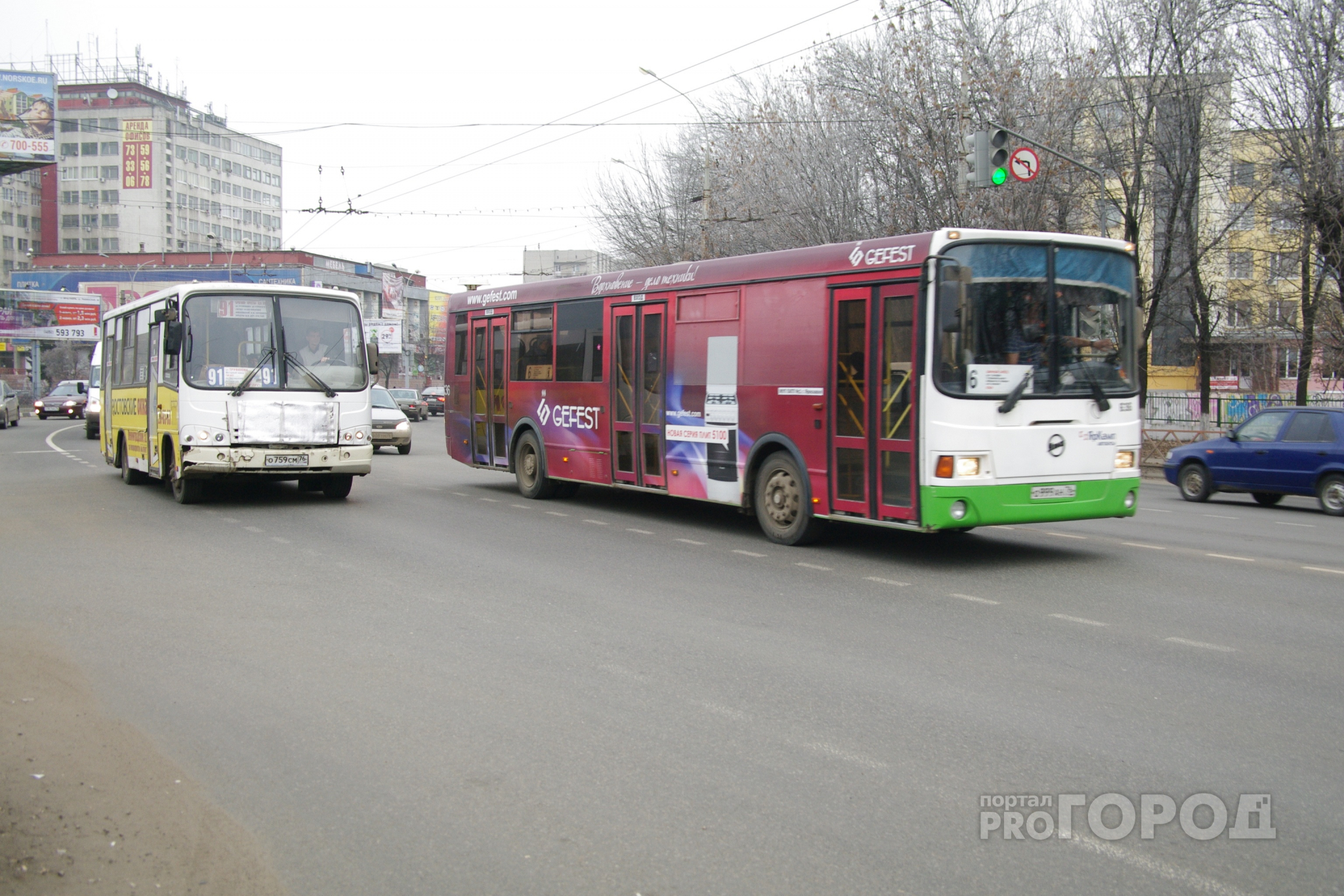 Сегодня сотрудники ГИБДД проверяют городские маршрутки и автобусы
